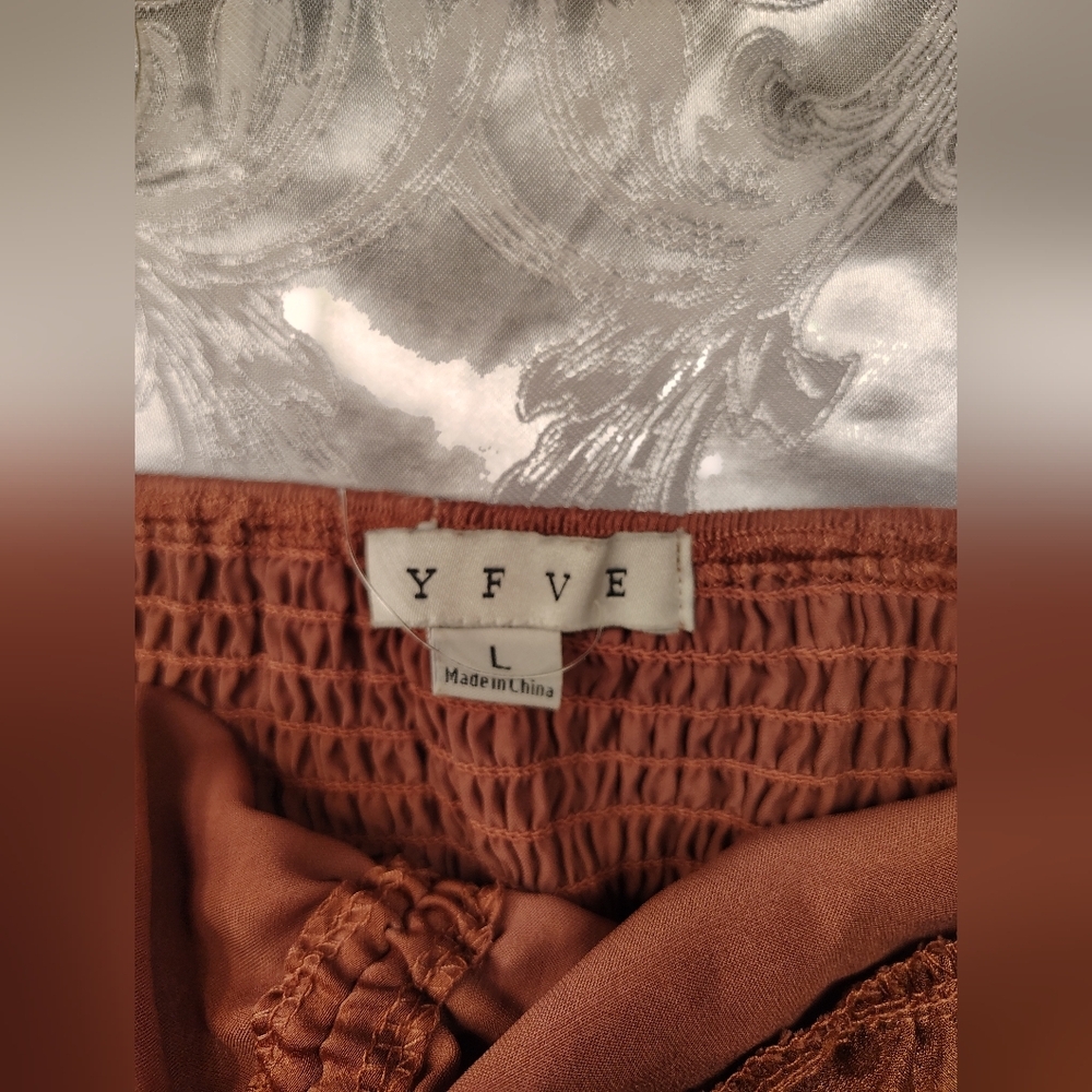 Rust Brown/ Rose Gold Ruched Top - Picture 6 of 8